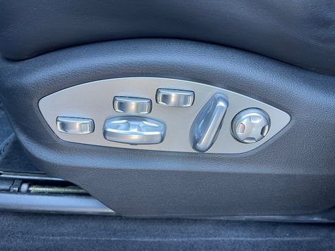 Used 2018 Porsche Macan image 22