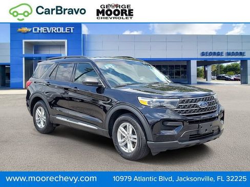 Used 2023 Ford Explorer XLT RWD image 1