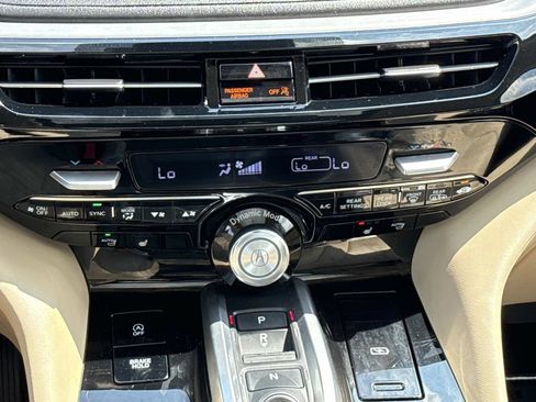 Used 2023 Acura MDX SH-AWD w/ Technology Package image 16