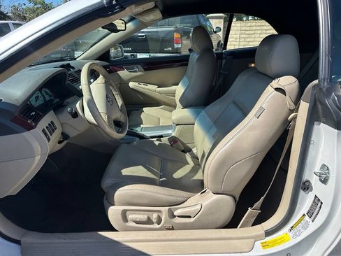 Used 2005 Toyota Solara SLE FWD image 10