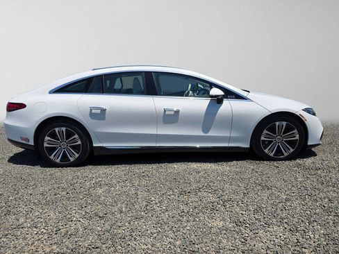 Used 2023 Mercedes-Benz EQS 450+ Sedan image 2