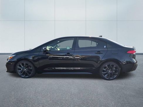 Used 2024 Toyota Corolla SE w/ SE Premium Package FWD image 3