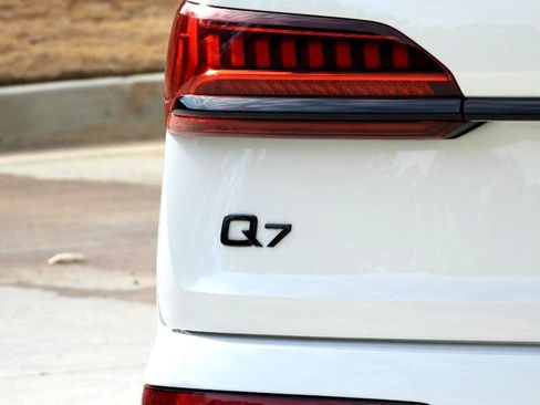 Used 2023 Audi Q7 3.0T Premium Plus w/ Premium Plus Package image 11