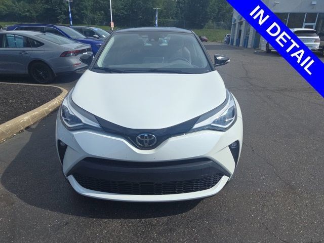 Used 2020 Toyota C-HR Limited FWD image 2