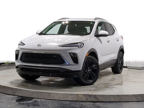 Used 2025 Buick Encore GX Sport Touring w/ Comfort Package image 1