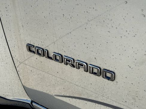 Used 2020 Chevrolet Colorado Z71 AWD/4WD image 14
