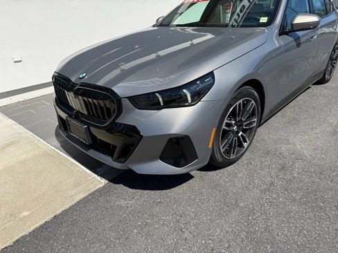 Used 2026 BMW 530i xDrive w/ M Sport Package image 2