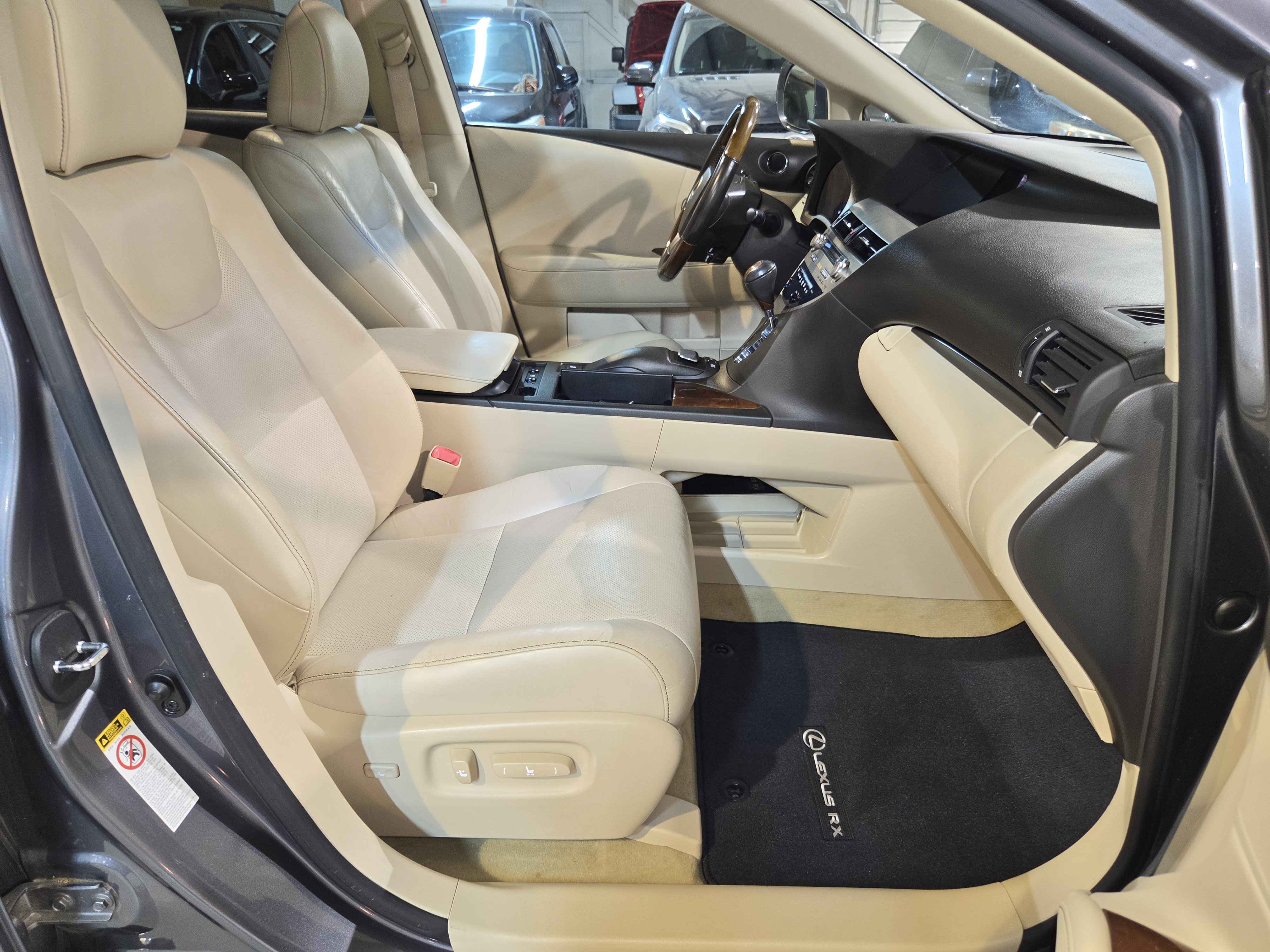 Used 2013 Lexus RX 450h FWD w/ Navigation Pkg image 30