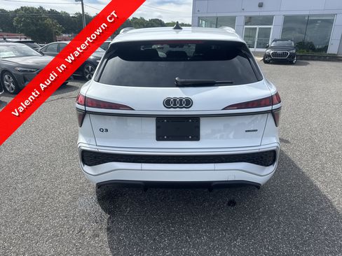 New 2026 Audi Q3 quattro 2.0T AWD/4WD image 5