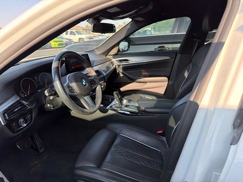 Used 2019 BMW 540i w/ M Sport Package RWD image 4