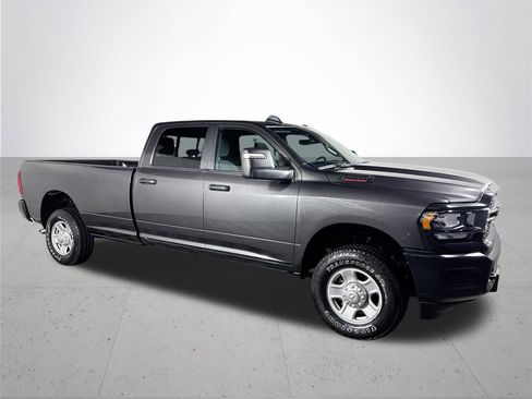Certified 2024 RAM 2500 Tradesman w/ Safety Group AWD/4WD image 5