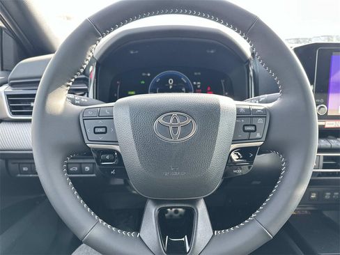 New 2026 Toyota Camry SE image 19