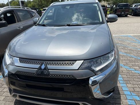 Used 2020 Mitsubishi Outlander ES AWD/4WD image 1