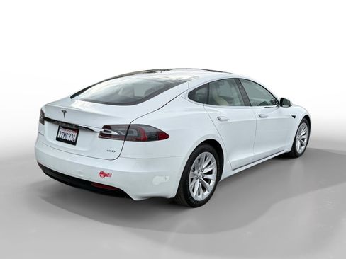 Used 2017 Tesla Model S 75D image 5