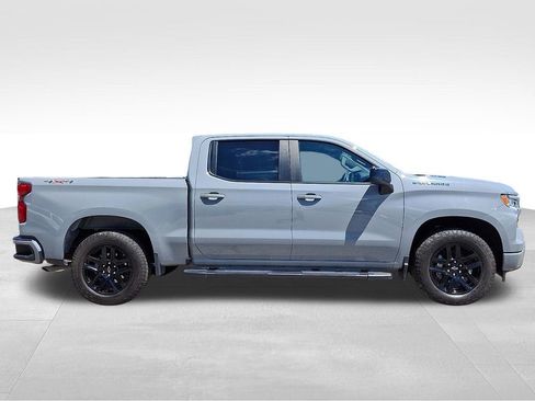 Certified 2025 Chevrolet Silverado 1500 RST AWD/4WD image 8