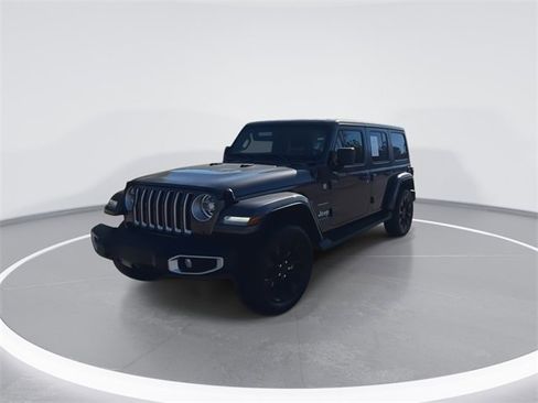 Used 2021 Jeep Wrangler Unlimited Sahara image 5