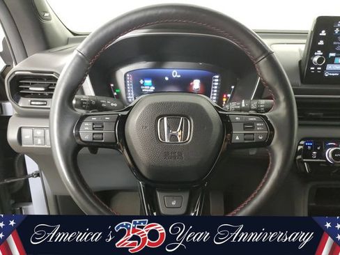 Used 2025 Honda Pilot Black Edition image 26
