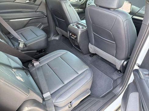 New 2026 Chevrolet Traverse LT w/ Midnight/Sport Edition FWD image 30