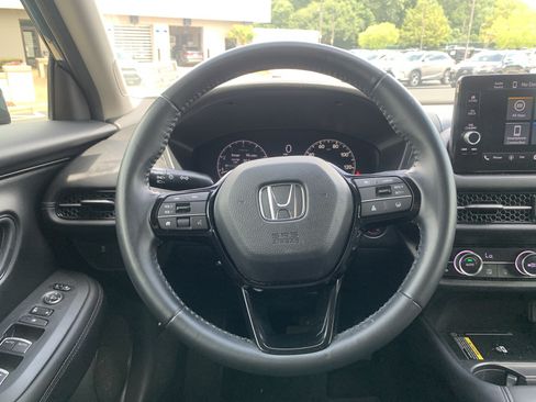 Used 2023 Honda HR-V EX-L image 18