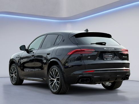 New 2026 Maserati Grecale Modena image 9