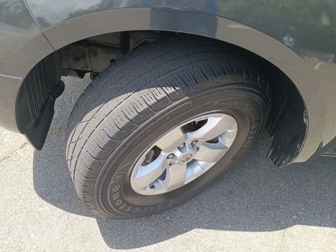 Used 2012 Nissan Frontier SV RWD image 22