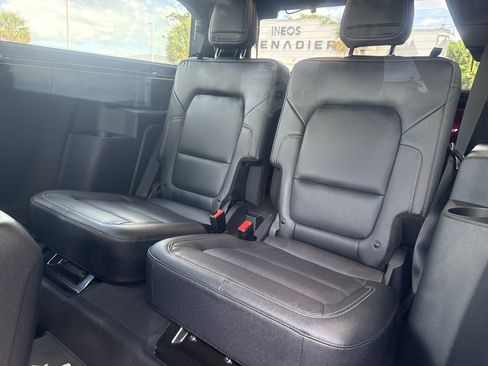 Used 2025 Ford Bronco Badlands AWD/4WD image 38