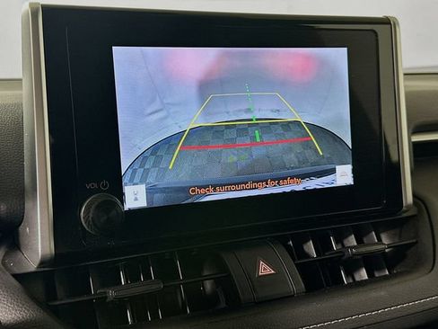 Certified 2025 Toyota RAV4 XLE AWD/4WD image 17