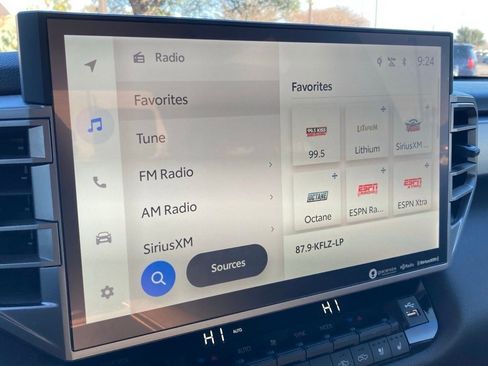 Used 2024 Toyota Tundra Limited image 21