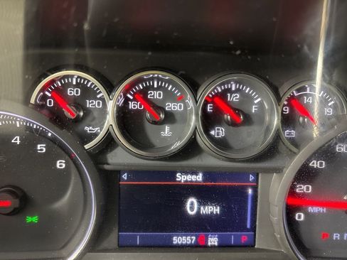 Used 2020 Chevrolet Silverado 1500 RST AWD/4WD image 16