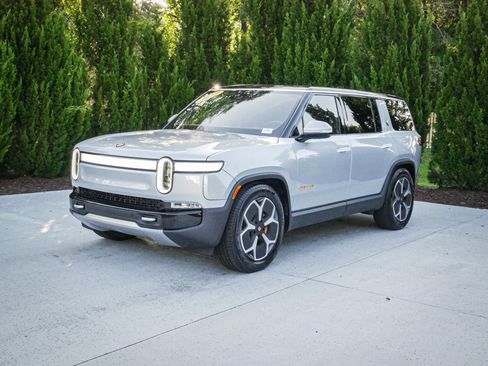 Used 2024 Rivian R1S Adventure Quad AWD/4WD image 5