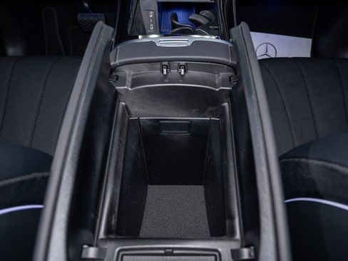 New 2026 Mercedes-Benz EQE 320 4MATIC SUV image 23