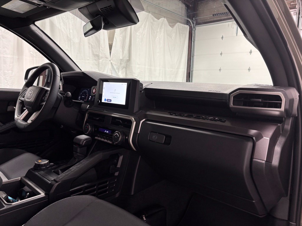 Used 2026 Toyota Tacoma TRD Sport AWD/4WD image 61