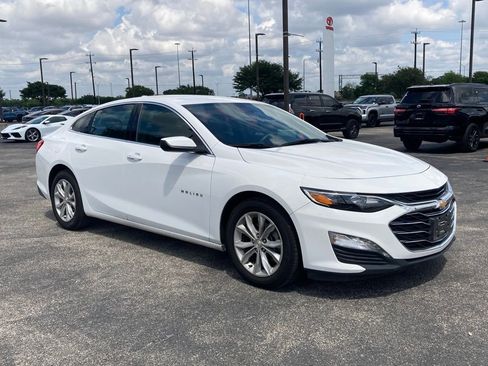 Used 2024 Chevrolet Malibu LT FWD image 3