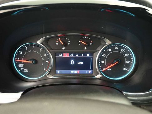 Used 2023 Chevrolet Traverse LT FWD image 11