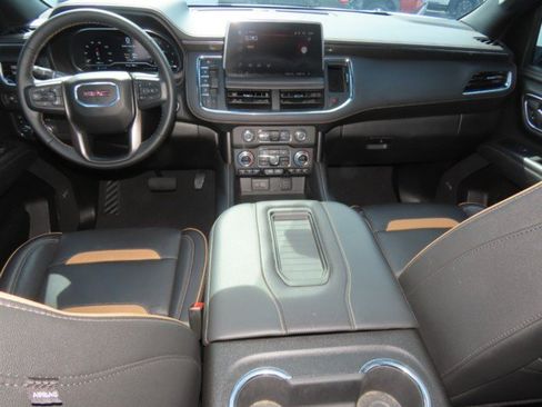Used 2024 GMC Yukon AT4 w/ AT4 Premium Package AWD/4WD image 23