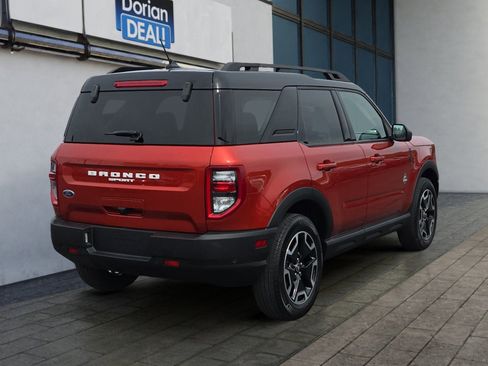 Used 2023 Ford Bronco Sport Outer Banks image 3