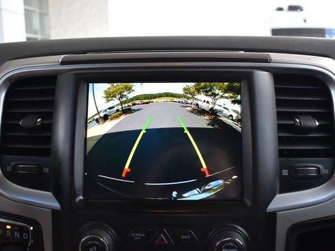 Used 2019 RAM 1500 Big Horn RWD image 17