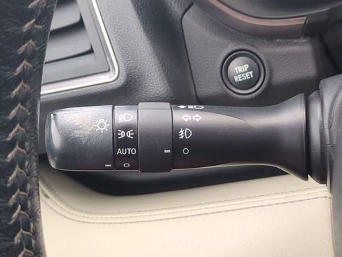 Used 2019 Subaru Ascent Limited AWD/4WD image 27