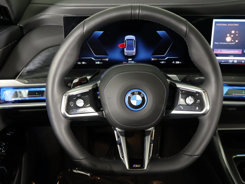 Used 2025 BMW i7 xDrive60 w/ Premium Package AWD/4WD image 45