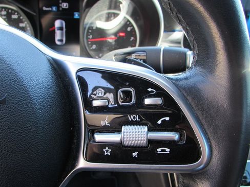 Used 2019 Mercedes-Benz C 300 Sedan image 14