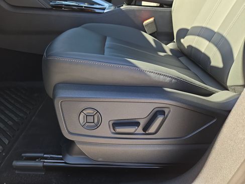 New 2026 Audi Q5 Premium AWD/4WD image 17
