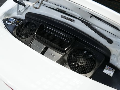 Used 2018 Porsche 911 Turbo S image 47