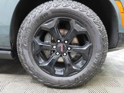 Used 2026 GMC Yukon XL AT4 Ultimate AWD/4WD image 9