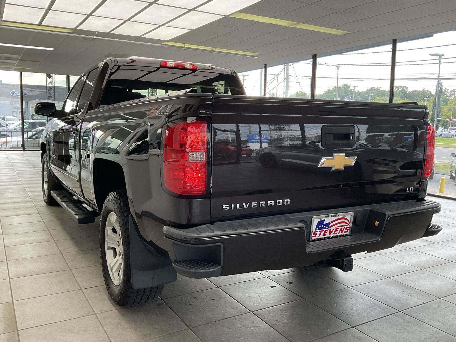Used 2019 Chevrolet Silverado 1500 LT w/ All Star Edition AWD/4WD image 7