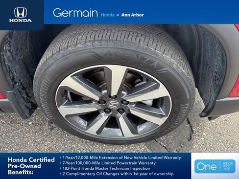 Certified 2025 Honda Pilot Touring image 5