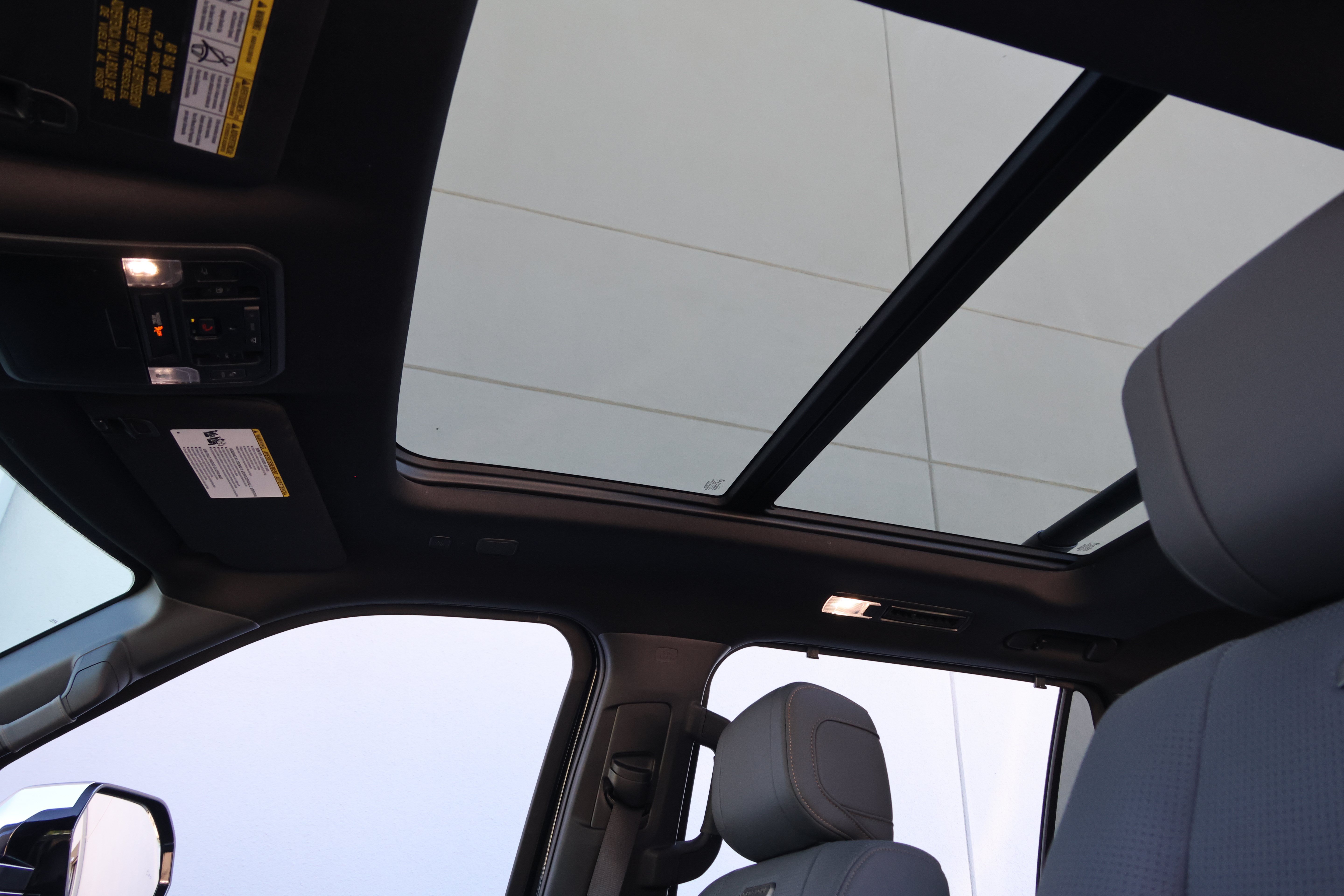 Used 2026 Toyota Sequoia Capstone AWD/4WD image 32