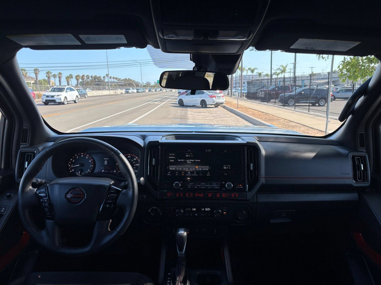 Used 2026 Nissan Frontier PRO-4X AWD/4WD image 32