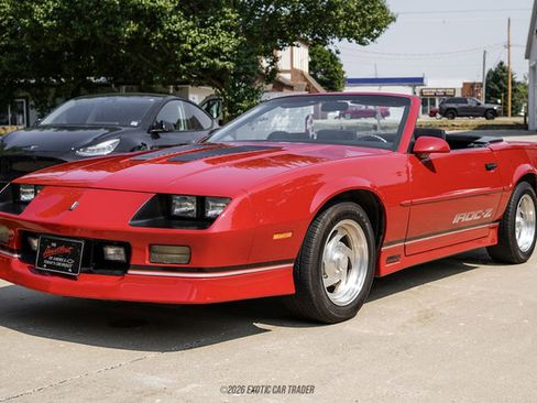 Used 1988 Chevrolet Camaro LT RWD image 14