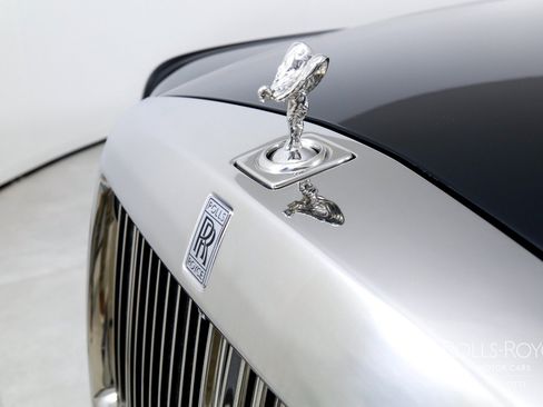Used 2020 Rolls-Royce Phantom Sedan RWD image 47