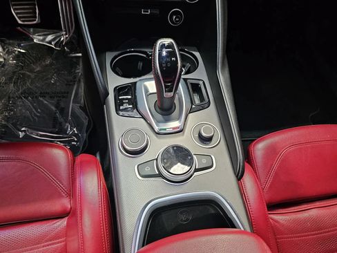 Used 2020 Alfa Romeo Giulia Ti Sport w/ Quick Order Package 22U Sport RWD image 17